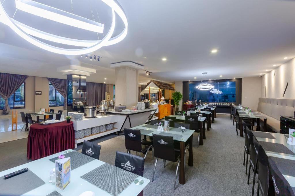 The Royal Idi Hotel Idirayeuk Buitenkant foto
